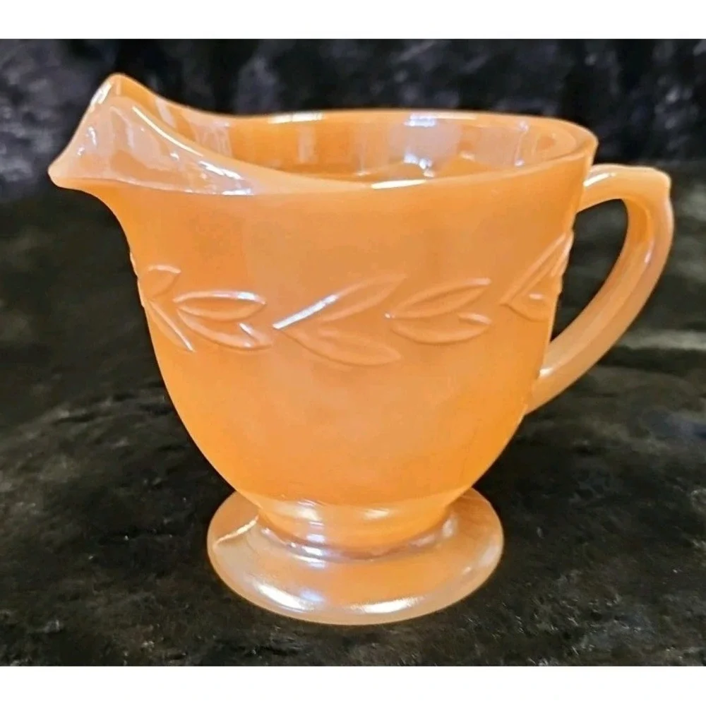 Peach‎ Luster finish Sugar and creamer Oven Fire-King